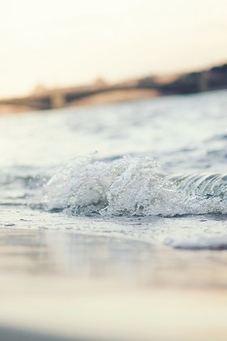 Обои вода, макро, море, песок, пляж, волна, water, macro, sea, sand, beach, wave разрешение 2880x1868 Загрузить