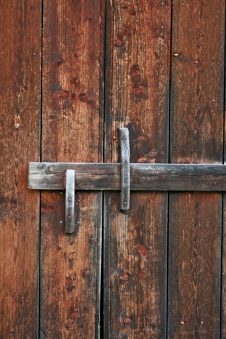 Обои двери, деревянные, старые, засов, door, wooden, old, hasp разрешение 3888x2592 Загрузить