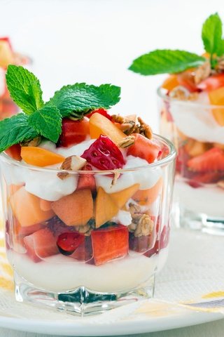 Обои мята, фрукты, ягоды, десерт, фруктовый салат, mint, fruit, berries, dessert, fruit salad разрешение 2048x1367 Загрузить