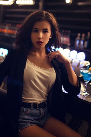 Обои девушка, майка, шорты, aliya in the bar, иван горохов, girl, mike, shorts, ivan gorokhov разрешение 2000x1336 Загрузить