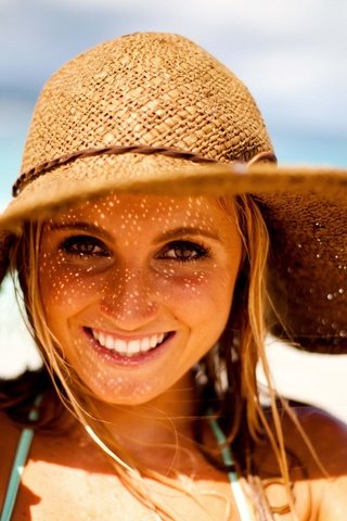 Обои девушка, шляпка, смайл, грань, gевочка, веселая, alana blanchard, girl, hat, smile, face, fun разрешение 3544x2362 Загрузить