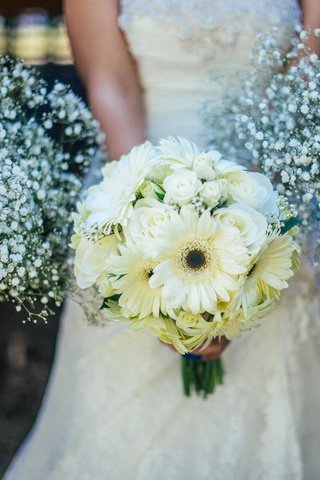 Обои цветы, белые, невеста, свадебный букет, подружки невесты, flowers, white, the bride, wedding bouquet, bridesmaids разрешение 6016x4016 Загрузить