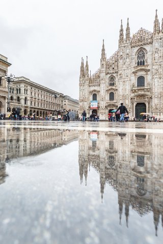 Обои отражение, собор, италия, площадь, милан, дуомо, пассаж, reflection, cathedral, italy, area, milan, duomo, passage разрешение 4825x3217 Загрузить