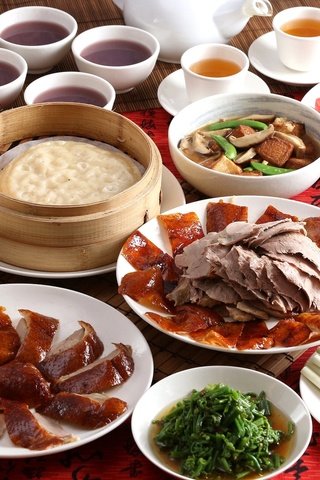 Обои блюда, арбуз, тайваньская кухня, овощи, мясо, чай, утка, соус, креветки, ассорти, meals, watermelon, taiwanese cuisine, vegetables, meat, tea, duck, sauce, shrimp, cuts разрешение 1920x1279 Загрузить
