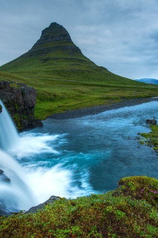 Обои зелень, гора, водопад, исландия, snæfellsnes national park, киркьюфетль, greens, mountain, waterfall, iceland, kirkjufell разрешение 6016x4016 Загрузить