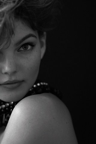 Обои взгляд, чёрно-белое, актриса, camren bicondova, камрен рене бикондова, camren renee bicondova, look, black and white, actress, camren renee bikondoa разрешение 1920x1080 Загрузить