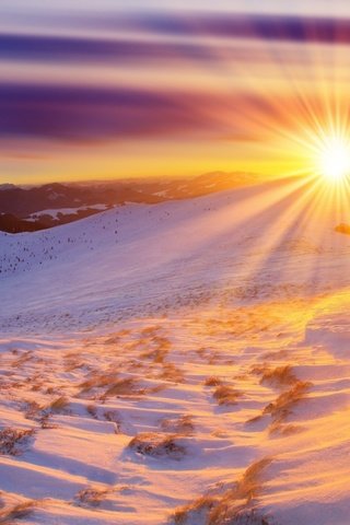 Обои горы, солнце, снег, зима, рассвет, mountains, the sun, snow, winter, dawn разрешение 1920x1080 Загрузить