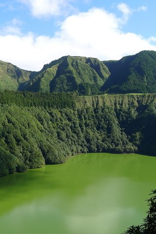 Обои озеро, горы, природа, пейзаж, португалия, азорские острова, lake, mountains, nature, landscape, portugal, azores разрешение 2436x1370 Загрузить