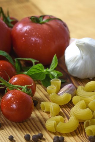 Обои помидор, чеснок, макароны, базилик, tomato, garlic, pasta, basil разрешение 3600x2413 Загрузить