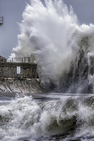 Обои море, маяк, волна, шторм, sea, lighthouse, wave, storm разрешение 2047x1265 Загрузить