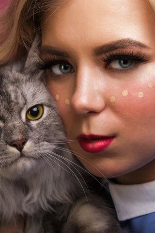 Обои девушка, кошка, взгляд, волосы, лицо, губки, girl, cat, look, hair, face, sponge разрешение 2560x1707 Загрузить