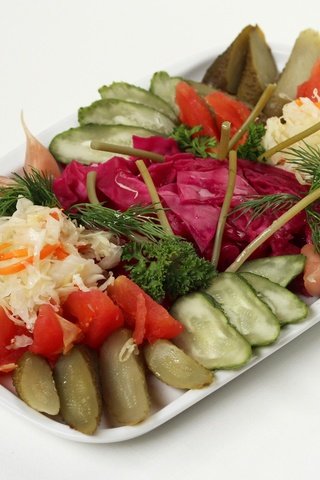 Обои овощи, укроп, капуста, закуска, чеснок, огурцы, соленья, vegetables, dill, cabbage, appetizer, garlic, cucumbers, pickles разрешение 2000x1333 Загрузить