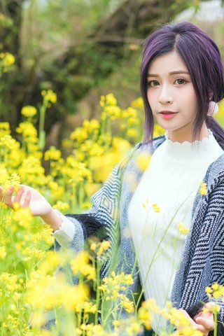 Обои цветы, стиль, поле, лето, взгляд, азиатка, flowers, style, field, summer, look, asian разрешение 2048x1366 Загрузить