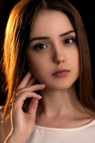 Обои девушка, портрет, взгляд, волосы, лицо, girl, portrait, look, hair, face разрешение 2048x1366 Загрузить