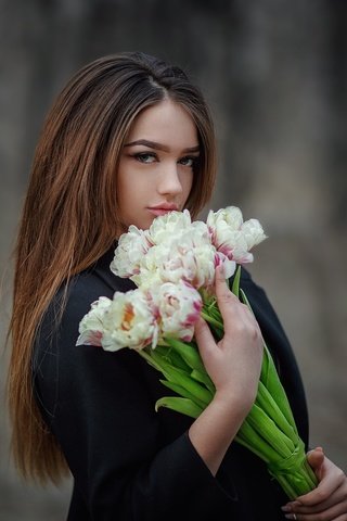 Обои цветы, шатенка, девушка, alexandra, hakan erenler, портрет, взгляд, модель, волосы, букет, тюльпаны, flowers, brown hair, girl, portrait, look, model, hair, bouquet, tulips разрешение 2048x1365 Загрузить