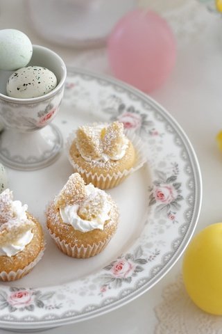 Обои свечи, пасха, яйца, зайчик, пирожные, сервировка, candles, easter, eggs, bunny, cakes, serving разрешение 2048x1365 Загрузить