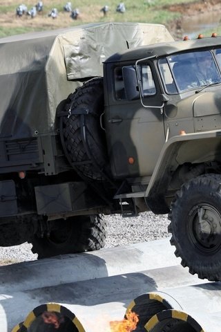 Обои военный, трубы, грузовик, полный привод, урал, military, pipe, truck, all-wheel drive, ural разрешение 1920x1080 Загрузить