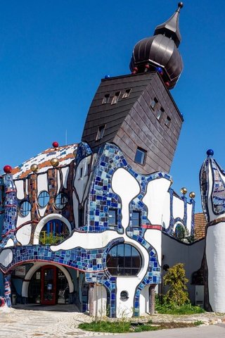 Обои башня, германия, бавария, хундертвассера, абенсберг, tower, germany, bayern, hundertwasser, abensberg разрешение 2048x1536 Загрузить