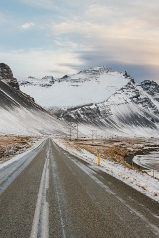 Обои дорога, облака, озеро, горы, зима, road, clouds, lake, mountains, winter разрешение 2048x1365 Загрузить