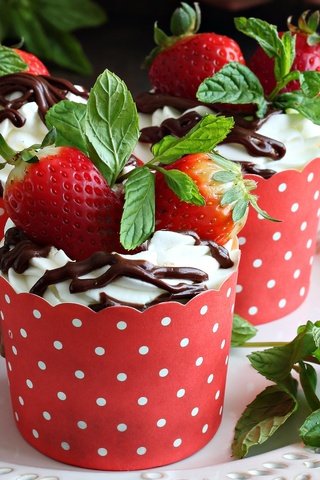 Обои мята, ягода, мороженое, клубника, шоколад, десерт, крем, mint, berry, ice cream, strawberry, chocolate, dessert, cream разрешение 2400x1609 Загрузить