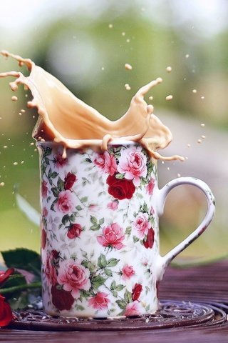 Обои напиток, цветок, роза, кофе, кружка, всплеск, капучино, drink, flower, rose, coffee, mug, splash, cappuccino разрешение 1920x1080 Загрузить