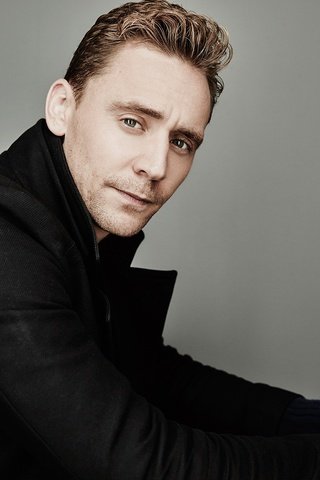 Обои портрет, взгляд, актёр, лицо, пальто, том хиддлстон, portrait, look, actor, face, coat, tom hiddleston разрешение 2048x1365 Загрузить