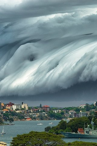 Обои облака, город, австралия, циклон, брисбен, clouds, the city, australia, cyclone, brisbane разрешение 2000x1225 Загрузить