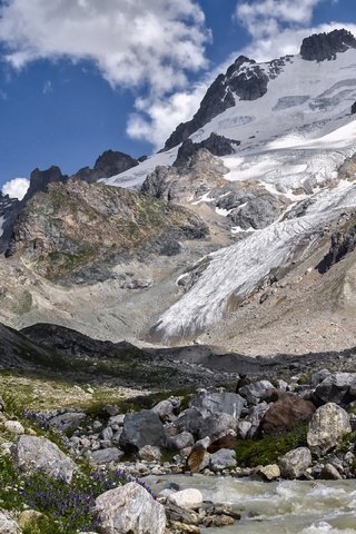 Обои небо, горы, снег, камни, the sky, mountains, snow, stones разрешение 1920x1280 Загрузить