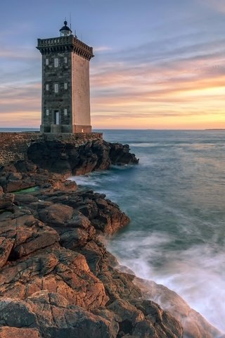 Обои небо, скалы, берег, закат, море, маяк, горизонт, побережье, the sky, rocks, shore, sunset, sea, lighthouse, horizon, coast разрешение 2560x1707 Загрузить