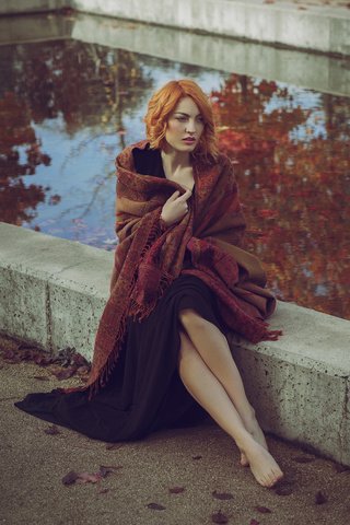 Обои девушка, осень, модель, ножки, лицо, шатенка, mara saiz, girl, autumn, model, legs, face, brown hair разрешение 2048x1365 Загрузить