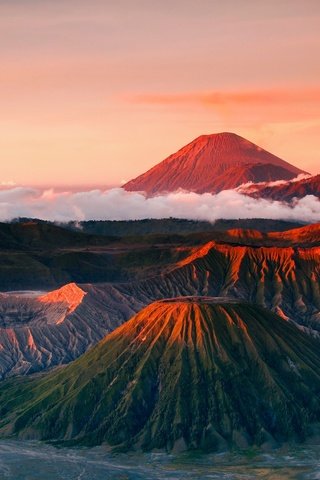 Обои горы, вулкан, индонезия, ява, бромо, тенгер, mountains, the volcano, indonesia, java, bromo, tanger разрешение 2560x1440 Загрузить