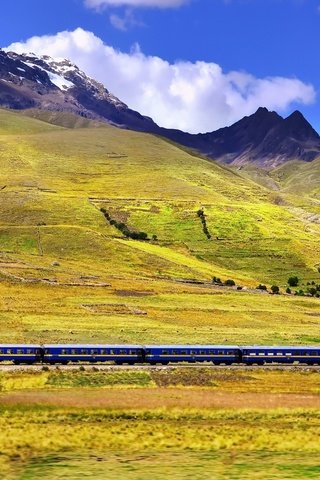 Обои небо, облака, горы, железная дорога, природа, поезд, альпы, the sky, clouds, mountains, railroad, nature, train, alps разрешение 2200x1360 Загрузить