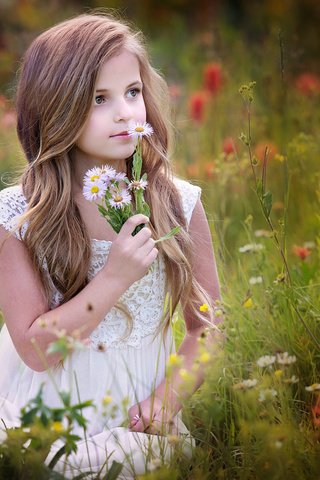 Обои цветы, настроение, девочка, ребенок, полевые цветы, flowers, mood, girl, child, wildflowers разрешение 1920x1200 Загрузить