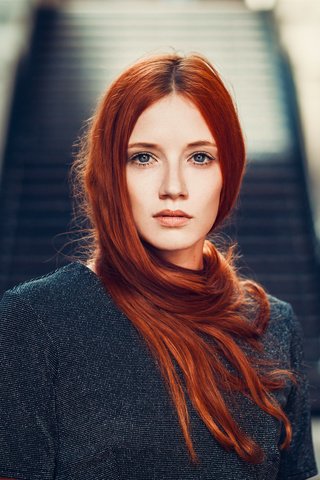 Обои девушка, портрет, взгляд, модель, волосы, лицо, рыжеволосая, girl, portrait, look, model, hair, face, redhead разрешение 2048x1365 Загрузить