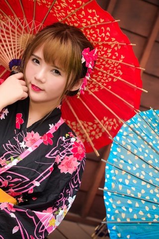 Обои девушка, взгляд, волосы, лицо, кимоно, азиатка, зонтики, girl, look, hair, face, kimono, asian, umbrellas разрешение 7360x4912 Загрузить