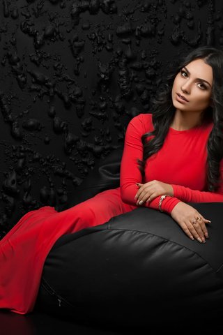 Обои модель, волосы, лицо, красное платье, аревик восканян, arevik voskanyan, model, hair, face, red dress разрешение 2048x1365 Загрузить