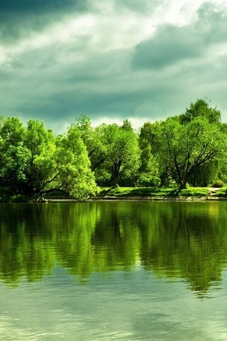 Обои небо, облака, деревья, озеро, отражение, the sky, clouds, trees, lake, reflection разрешение 1920x1080 Загрузить