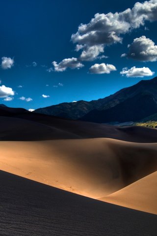 Обои небо, свет, облака, песок, пустыня, дюны, the sky, light, clouds, sand, desert, dunes разрешение 2560x1600 Загрузить