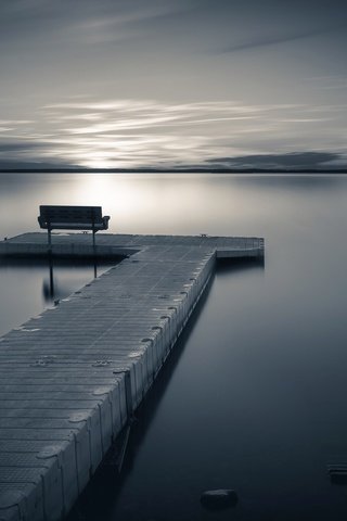 Обои небо, облака, ночь, озеро, горизонт, пирс, скамья, the sky, clouds, night, lake, horizon, pierce, bench разрешение 2048x1367 Загрузить