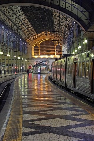 Обои железная дорога, поезд, португалия, вокзал, лиссабон, росиу, railroad, train, portugal, station, lisbon, rossio разрешение 2048x1365 Загрузить