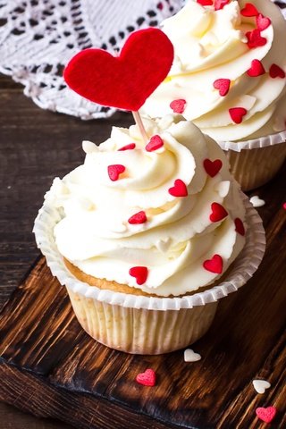 Обои сердечки, сладкое, десерт, пирожное, кексики, крем, hearts, sweet, dessert, cake, cupcakes, cream разрешение 2100x1372 Загрузить