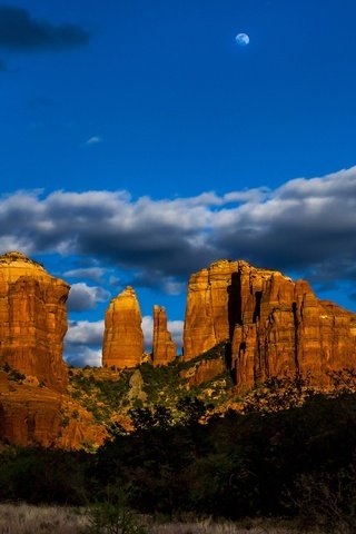 Обои небо, облака, скалы, сша, аризона, катедрал рок, the sky, clouds, rocks, usa, az, cathedral rock разрешение 2048x1310 Загрузить