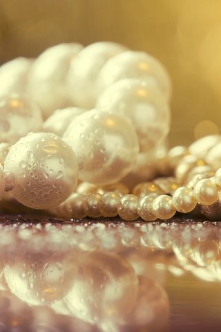 Обои украшения, отражение, драгоценности, ожерелье, жемчуг, decoration, reflection, jewelry, necklace, pearl разрешение 3840x2400 Загрузить