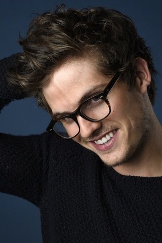 Обои улыбка, взгляд, очки, актёр, лицо, дэниэл шарман, smile, look, glasses, actor, face, daniel sharman разрешение 4764x3222 Загрузить