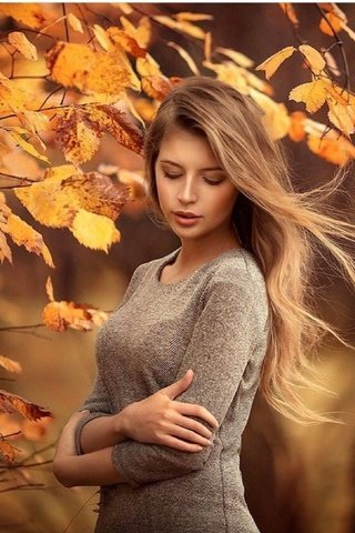 Обои листья, девушка, ветки, осень, волосы, leaves, girl, branches, autumn, hair разрешение 1920x1920 Загрузить