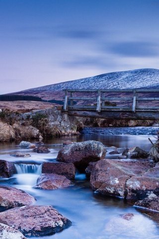 Обои небо, река, камни, пейзаж, гора, мост, the sky, river, stones, landscape, mountain, bridge разрешение 1920x1080 Загрузить