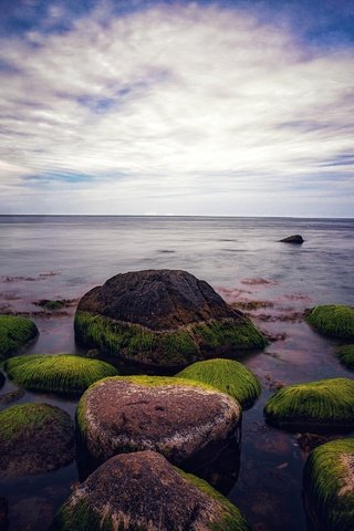 Обои небо, камни, берег, море, горизонт, the sky, stones, shore, sea, horizon разрешение 3000x2001 Загрузить