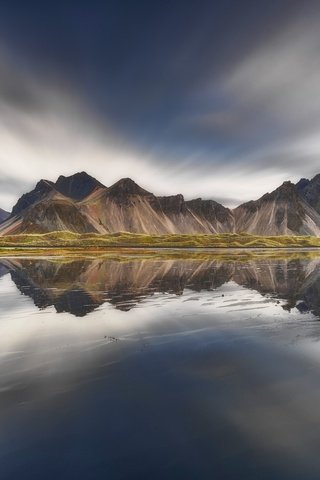 Обои небо, вода, горы, скалы, отражение, исландия, vestrahorn, the sky, water, mountains, rocks, reflection, iceland разрешение 2000x1499 Загрузить