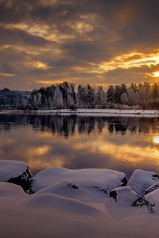 Обои деревья, норвегия, озеро, снег, природа, закат, зима, пейзаж, город, trees, norway, lake, snow, nature, sunset, winter, landscape, the city разрешение 2048x1356 Загрузить