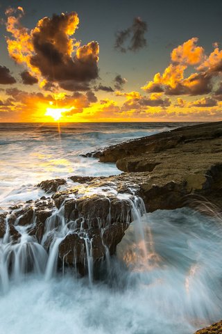 Обои облака, sintra-cascais natural park, кашкайш, закат, побережье, океан, португалия, атлантический океан, atlantic ocean, cascais, природный парк синтра-кашкайш, cabo raso, clouds, sunset, coast, the ocean, portugal, the atlantic ocean разрешение 2112x1188 Загрузить